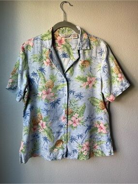 Tommy Bahama 100% silk button down shirt